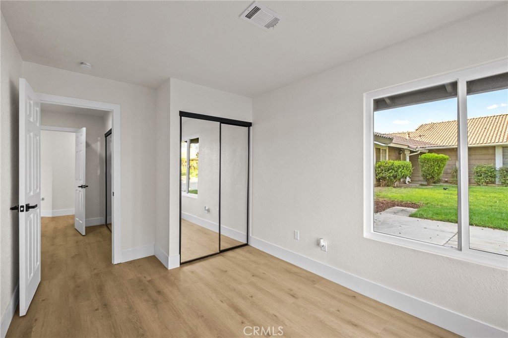 156 S Loretta Avenue Property Photo 20
