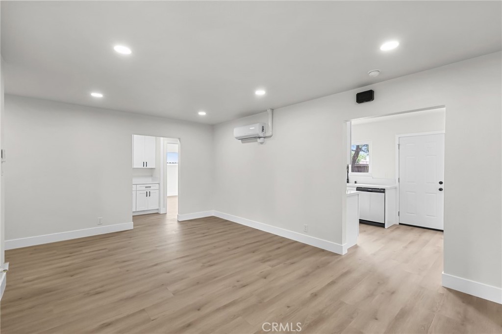 736 N Walnut Avenue Property Photo 14