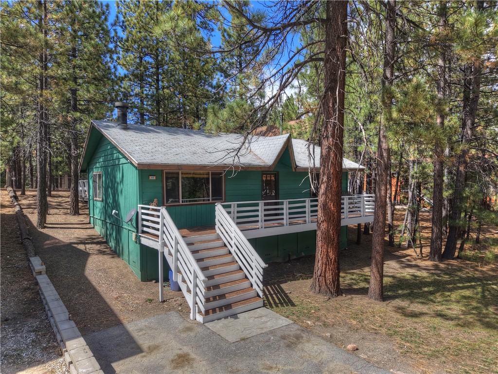 448 Quail Property Photo 2