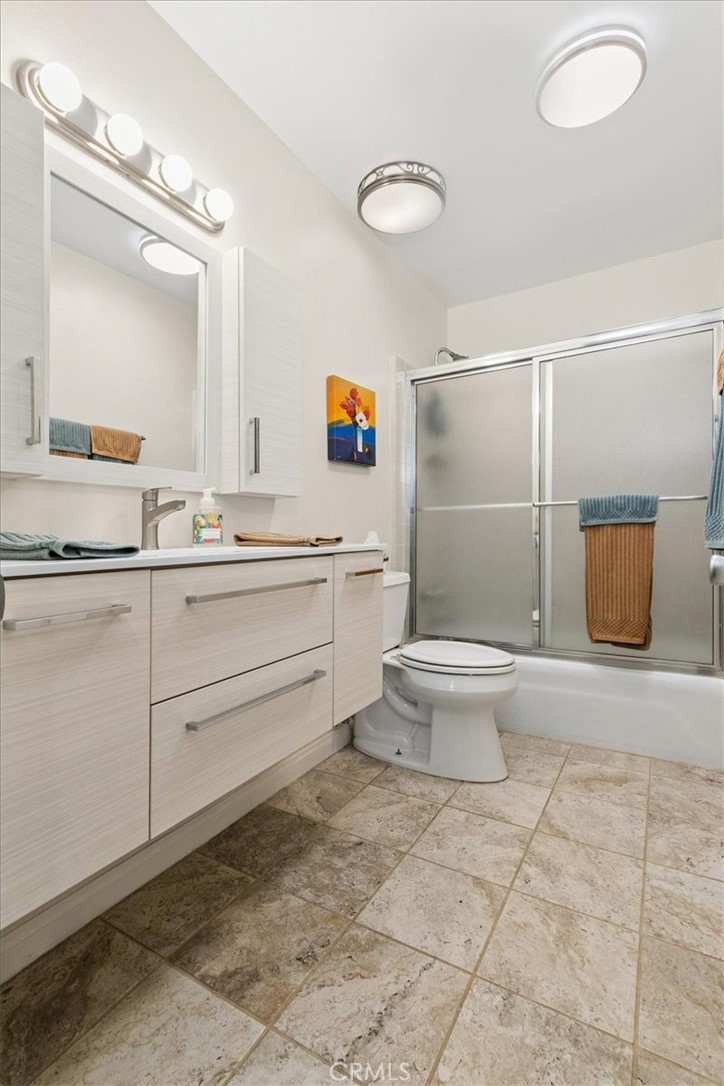 2160 John Property Photo 28