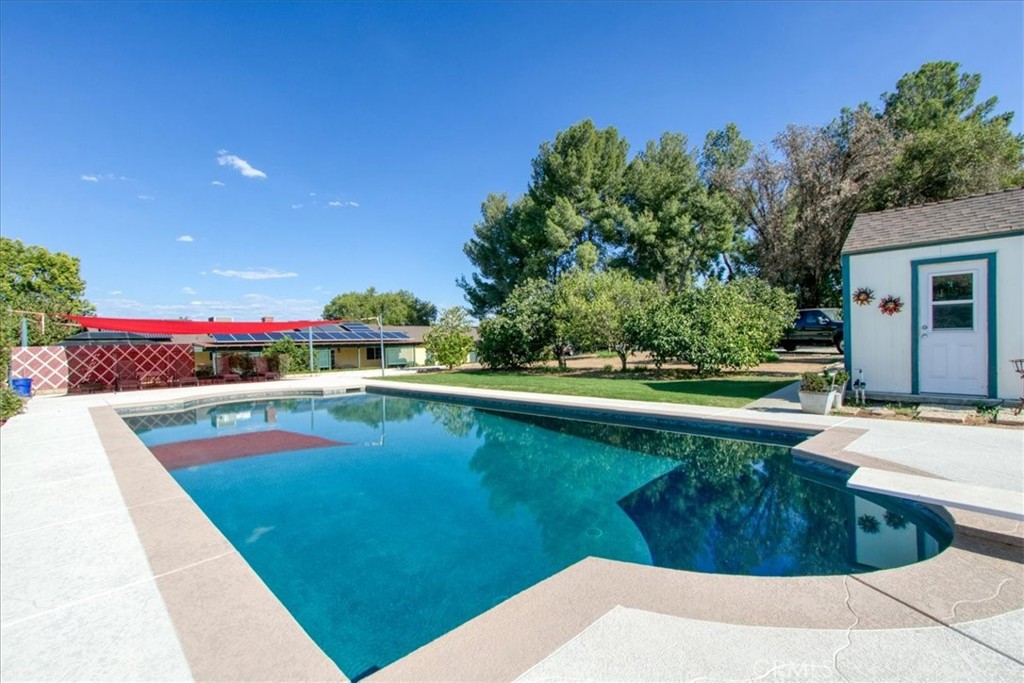2160 John Property Photo 32