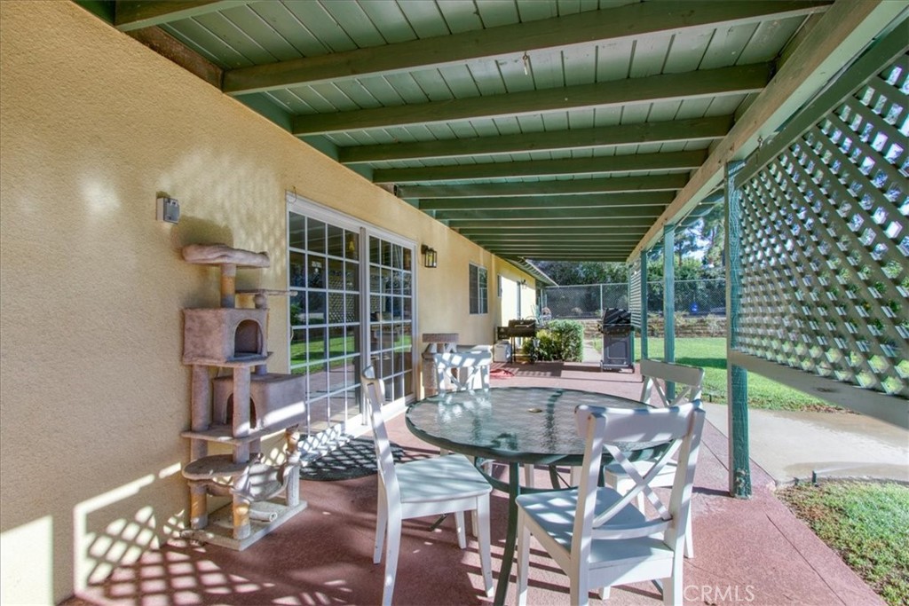 2160 John Property Photo 35