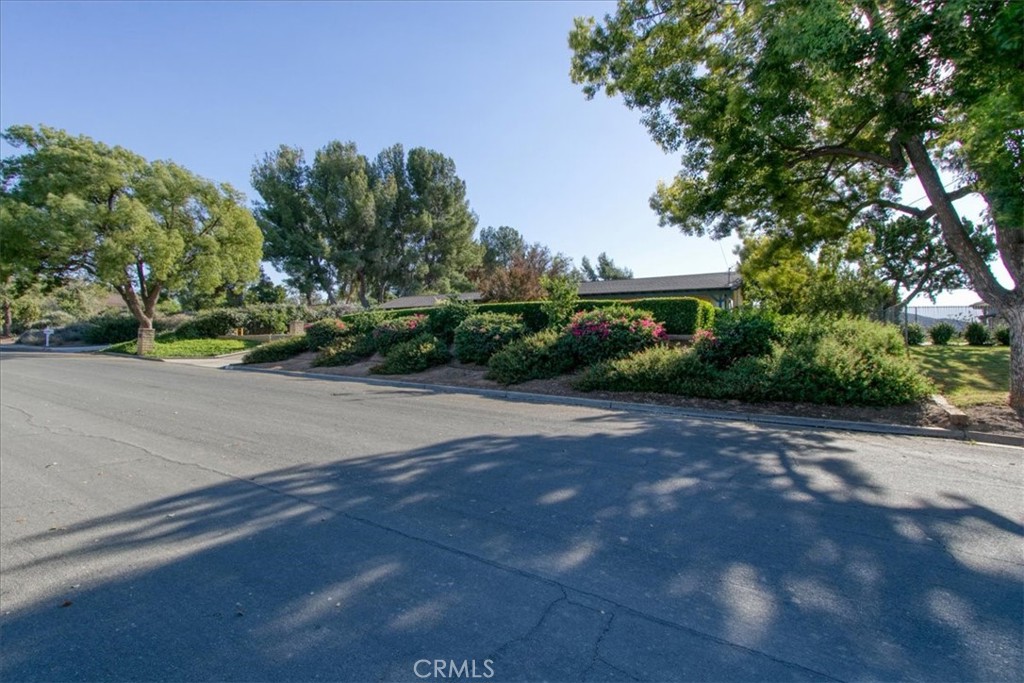 2160 John Property Photo 40