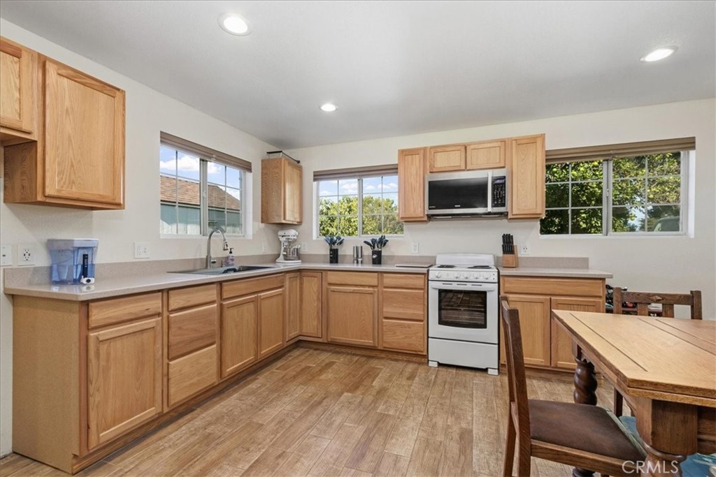 2160 John Property Photo 52