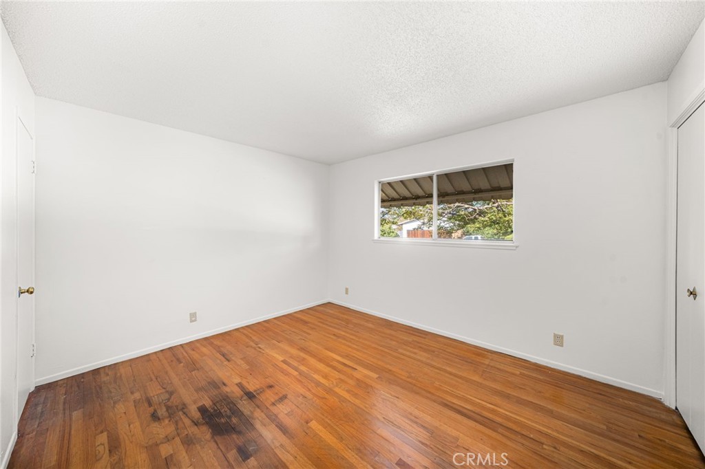 310 S Ash Street Property Photo 8