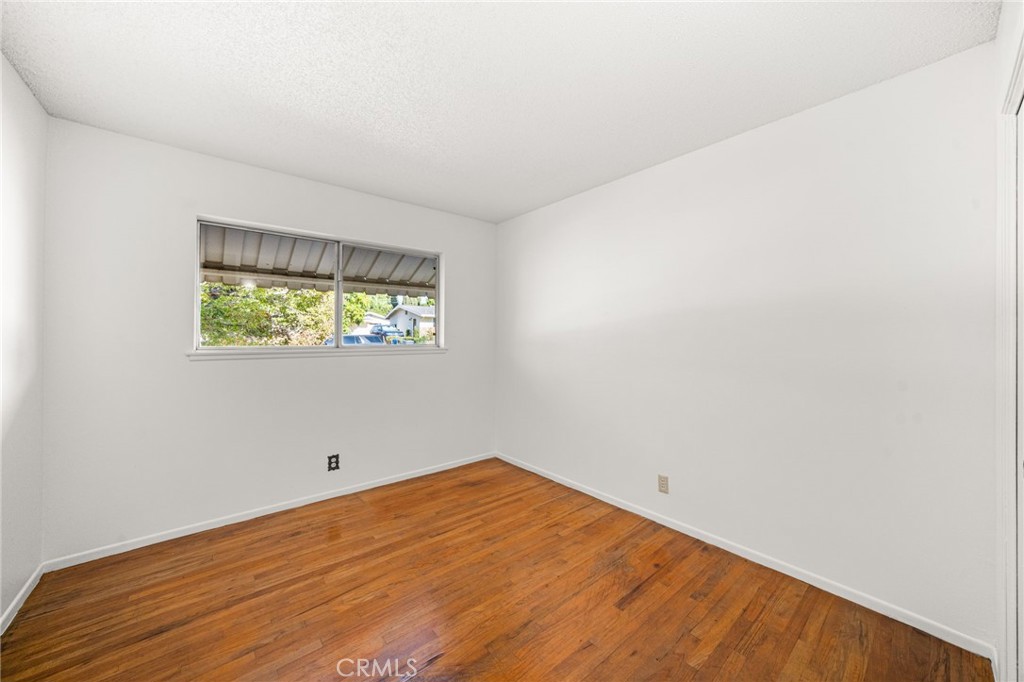 310 S Ash Street Property Photo 11