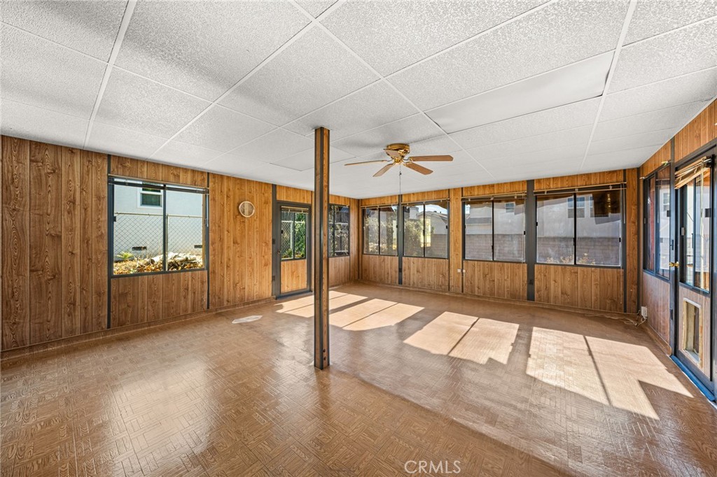 310 S Ash Street Property Photo 18