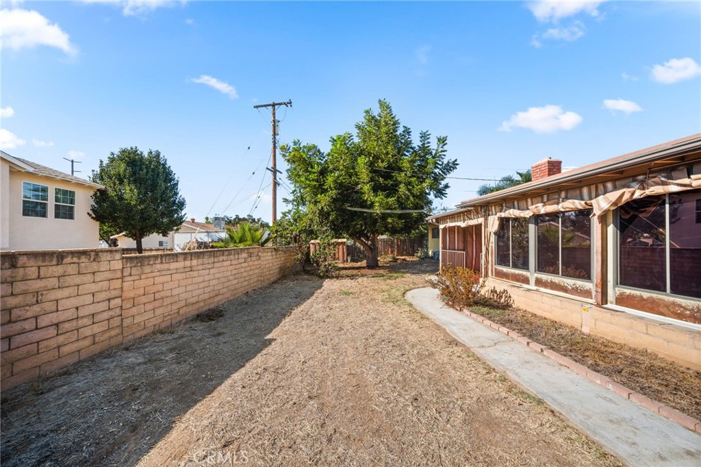310 S Ash Street Property Photo 21
