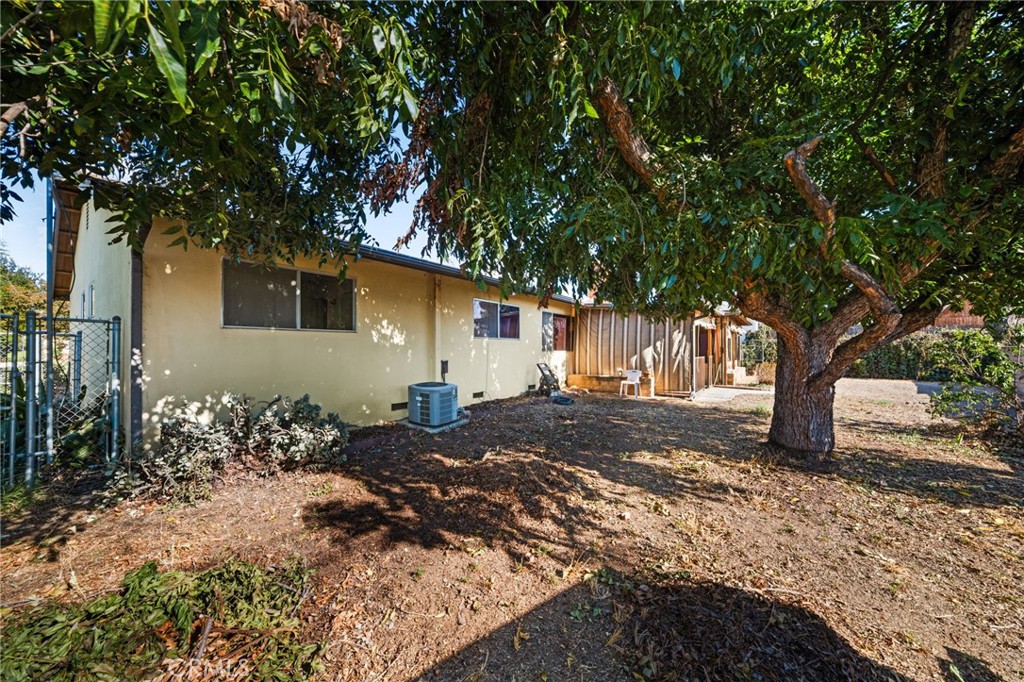 310 S Ash Street Property Photo 23