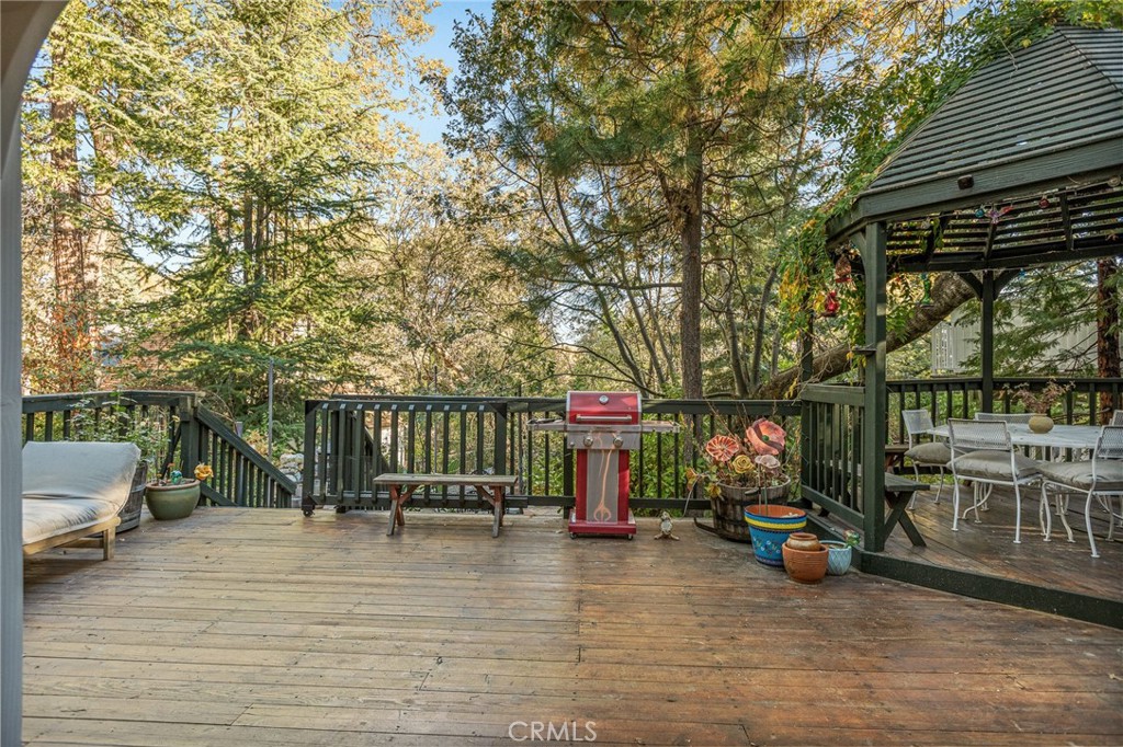 28782 Cedar Drive Property Photo 5