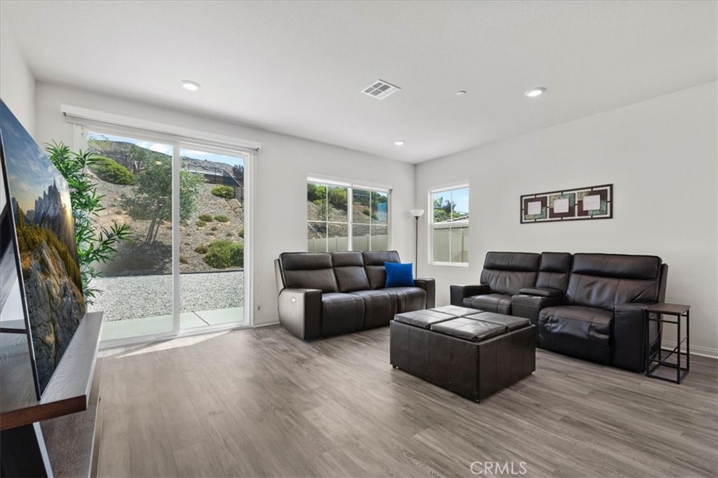 10380 Prospector Lane Property Photo 6