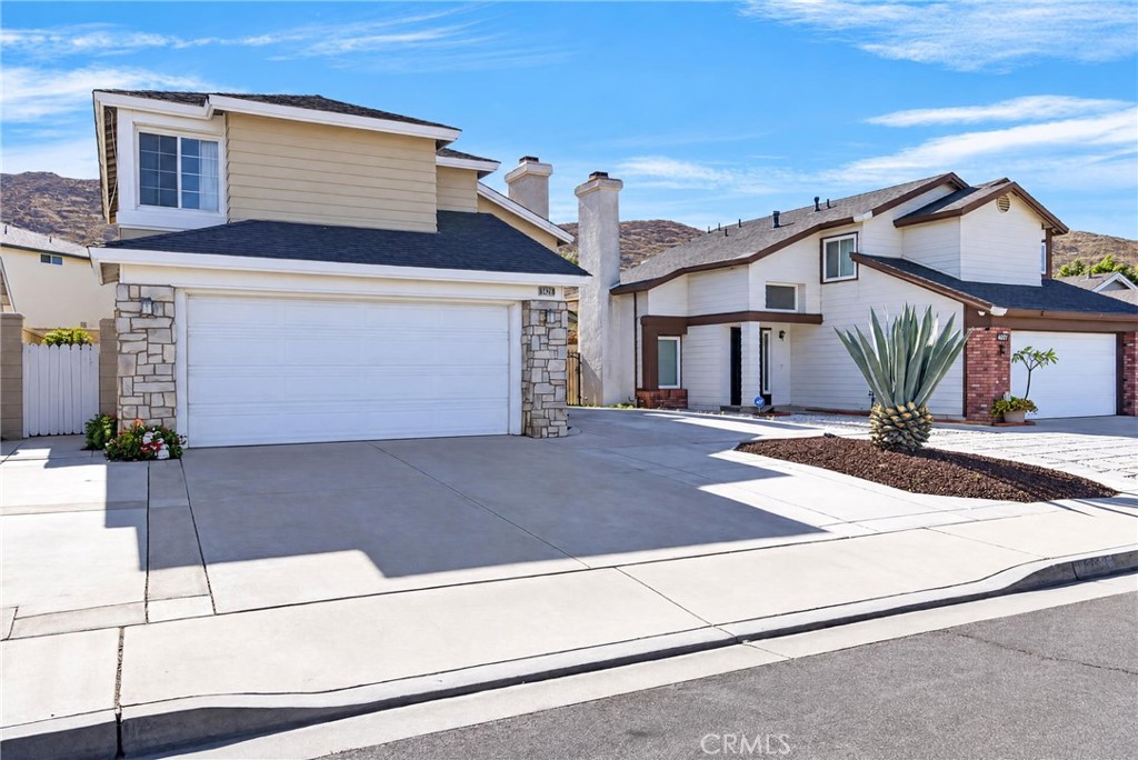 14239 Long View Drive Property Photo 4