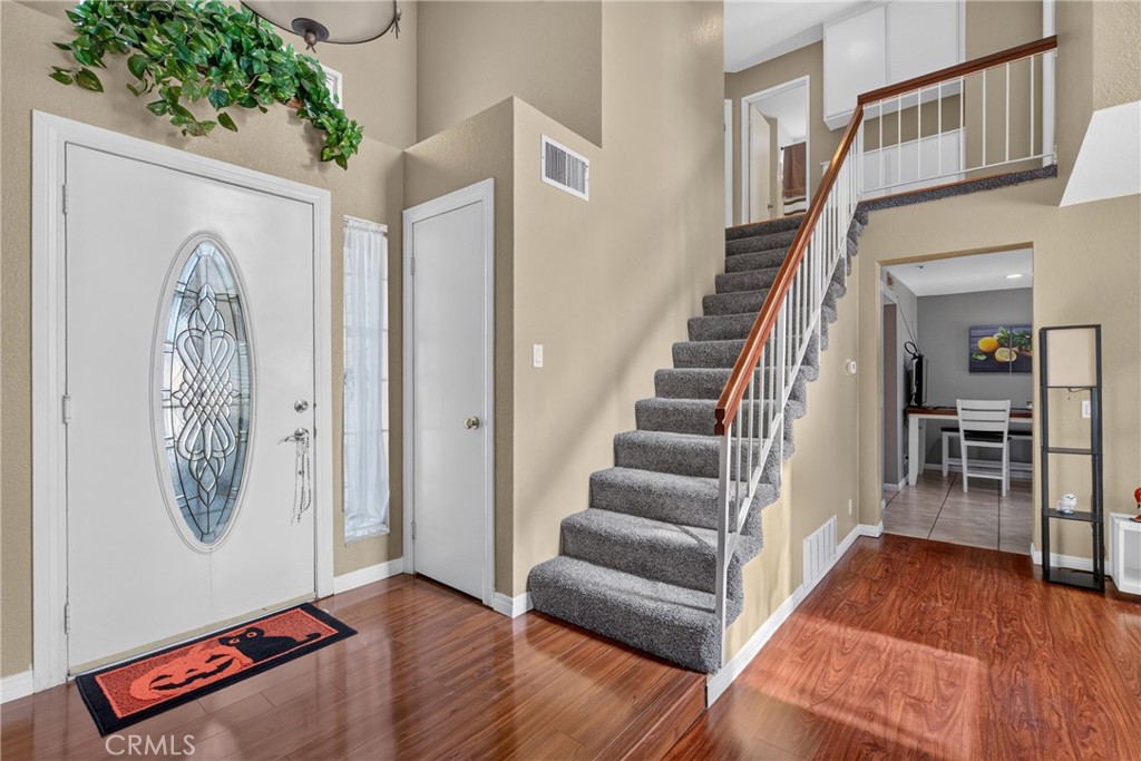 14239 Long View Drive Property Photo 6