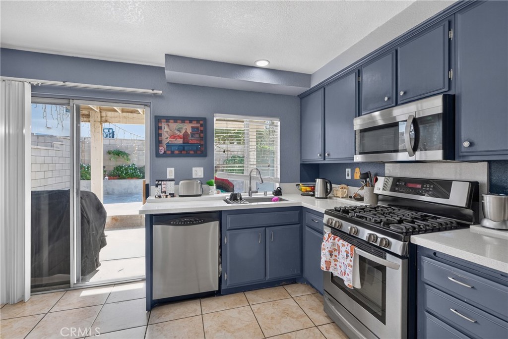 14239 Long View Drive Property Photo 15