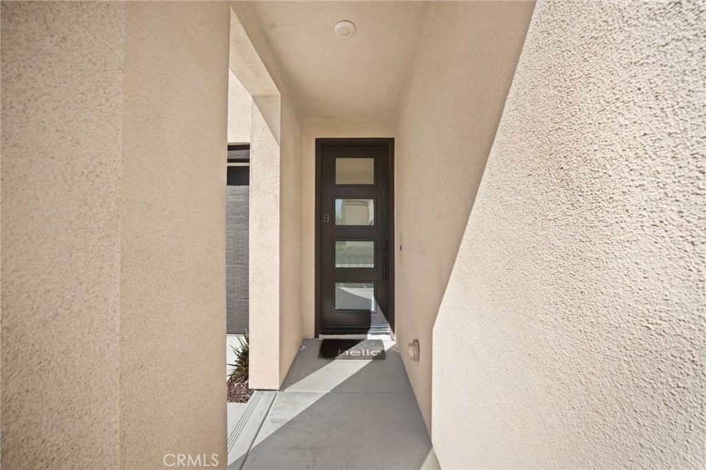 15946 Caterpillar Property Photo 2
