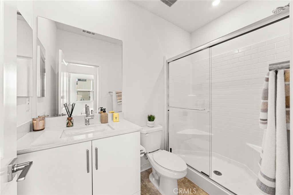 15946 Caterpillar Property Photo 14