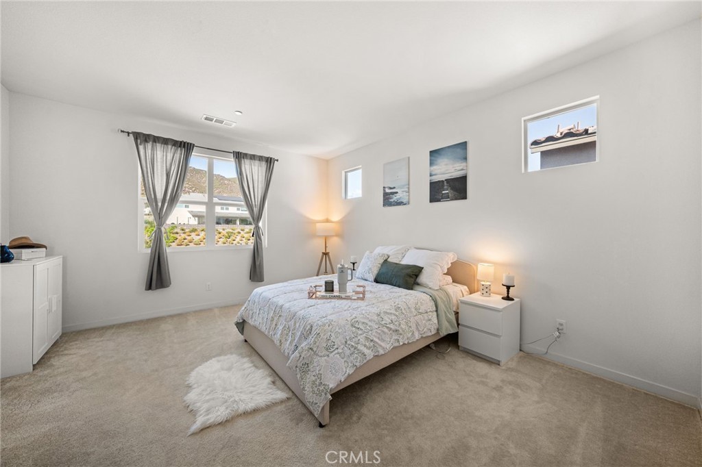 15946 Caterpillar Property Photo 17