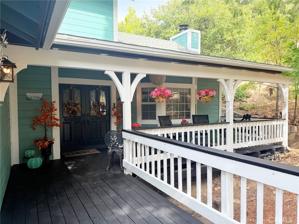 934 Teakwood Property Photo 1