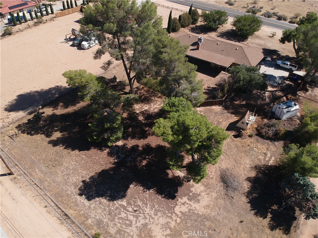19430 Tomahawk Road Property Photo 9