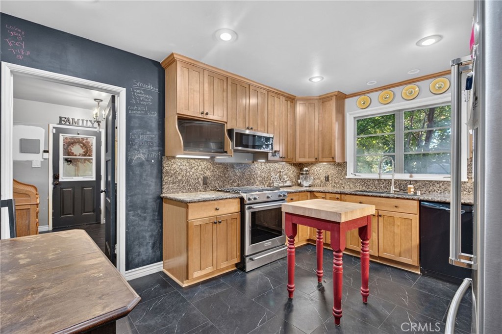1000 Alvarado Street Property Photo 14