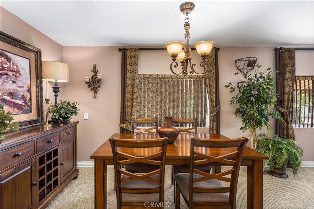10293 Overland Trail Property Photo 9