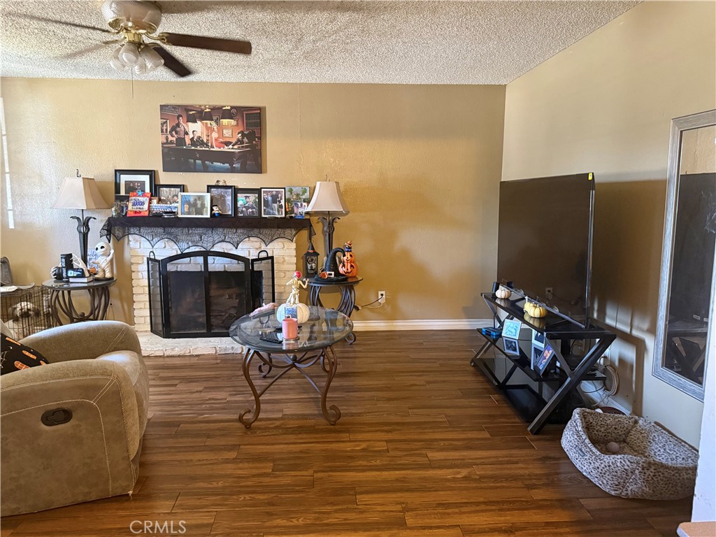 1603 James Court Property Photo 2