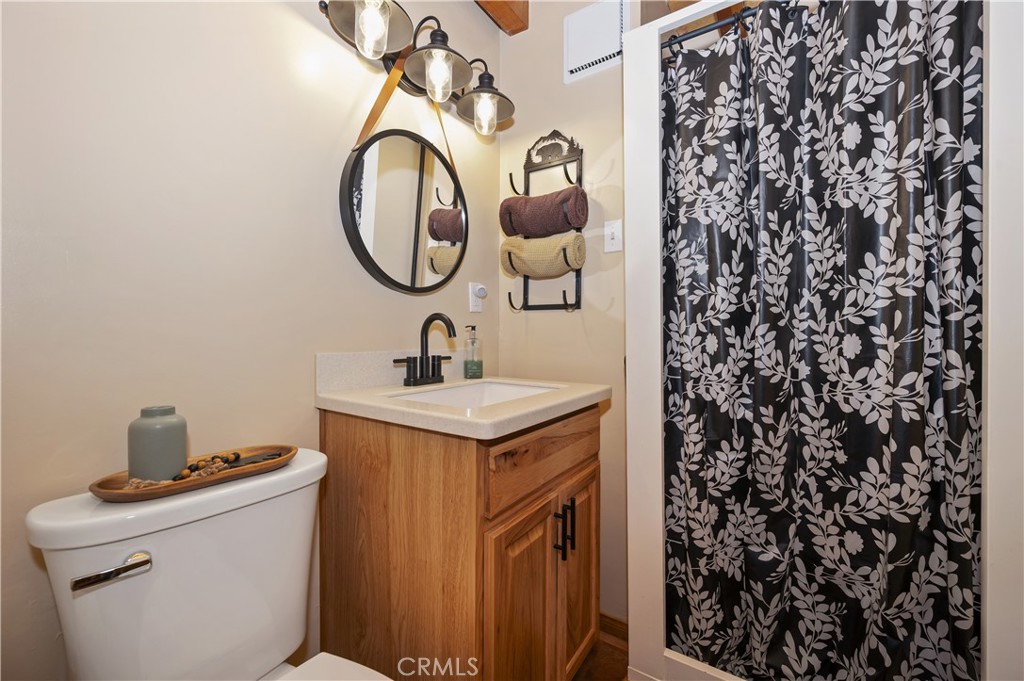 698 Highland Property Photo 11