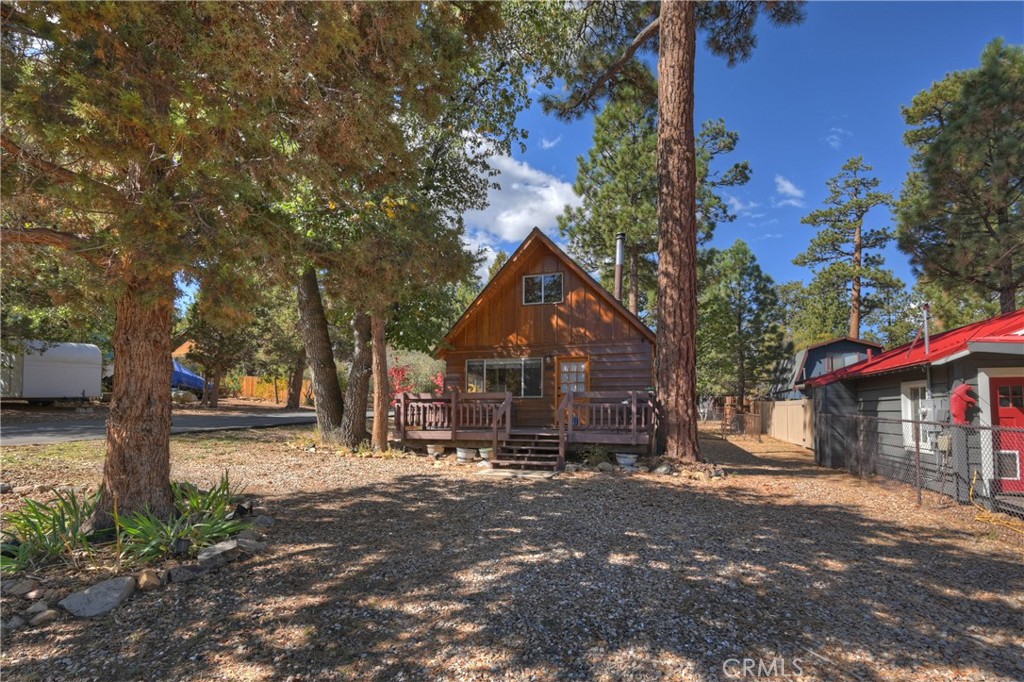 698 Highland Property Photo 24