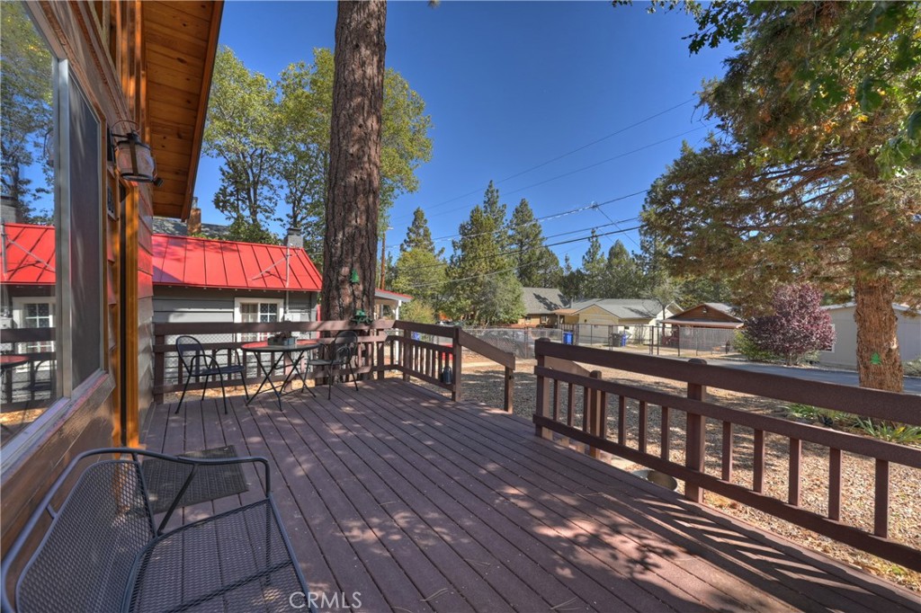 698 Highland Property Photo 26