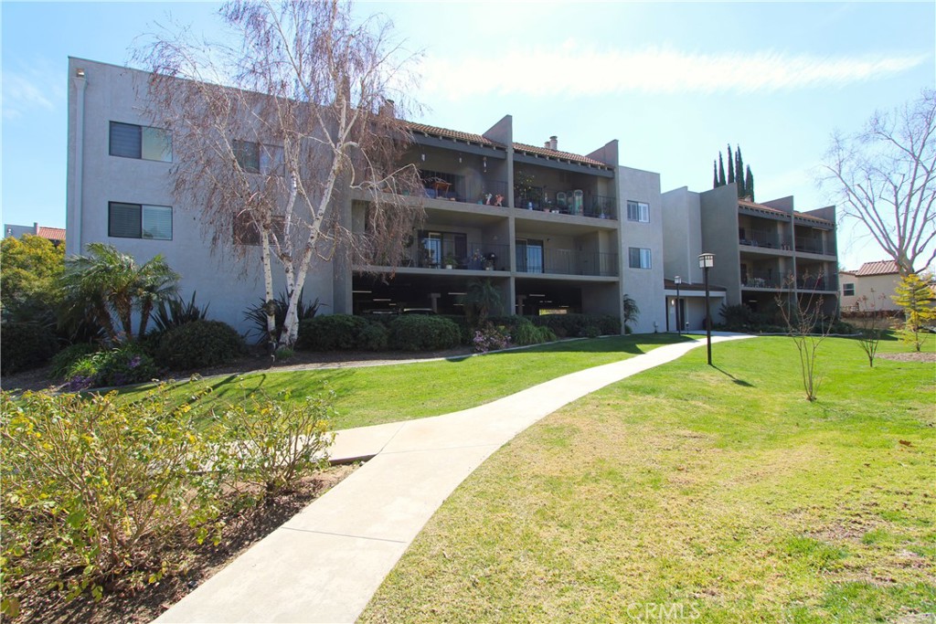 234 E Fern 101 Property Photo 1
