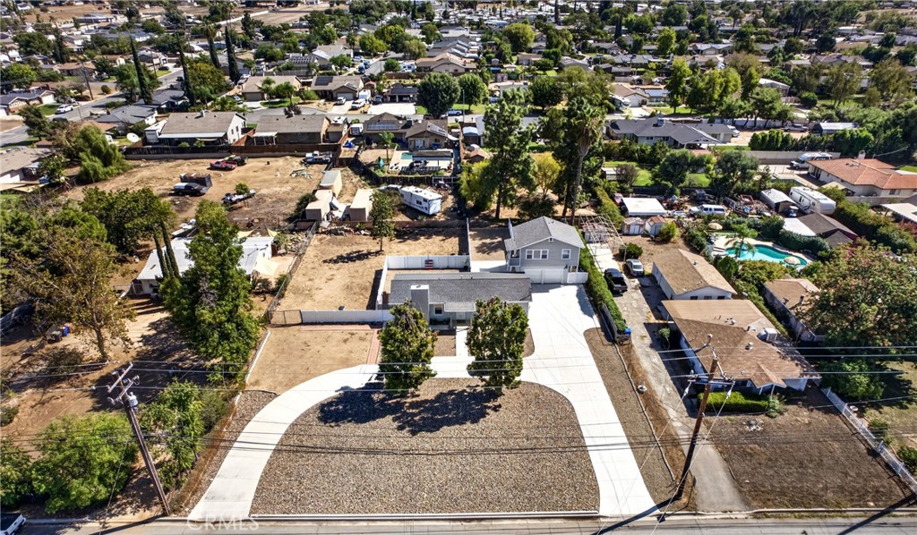 12789 8th Property Photo 3