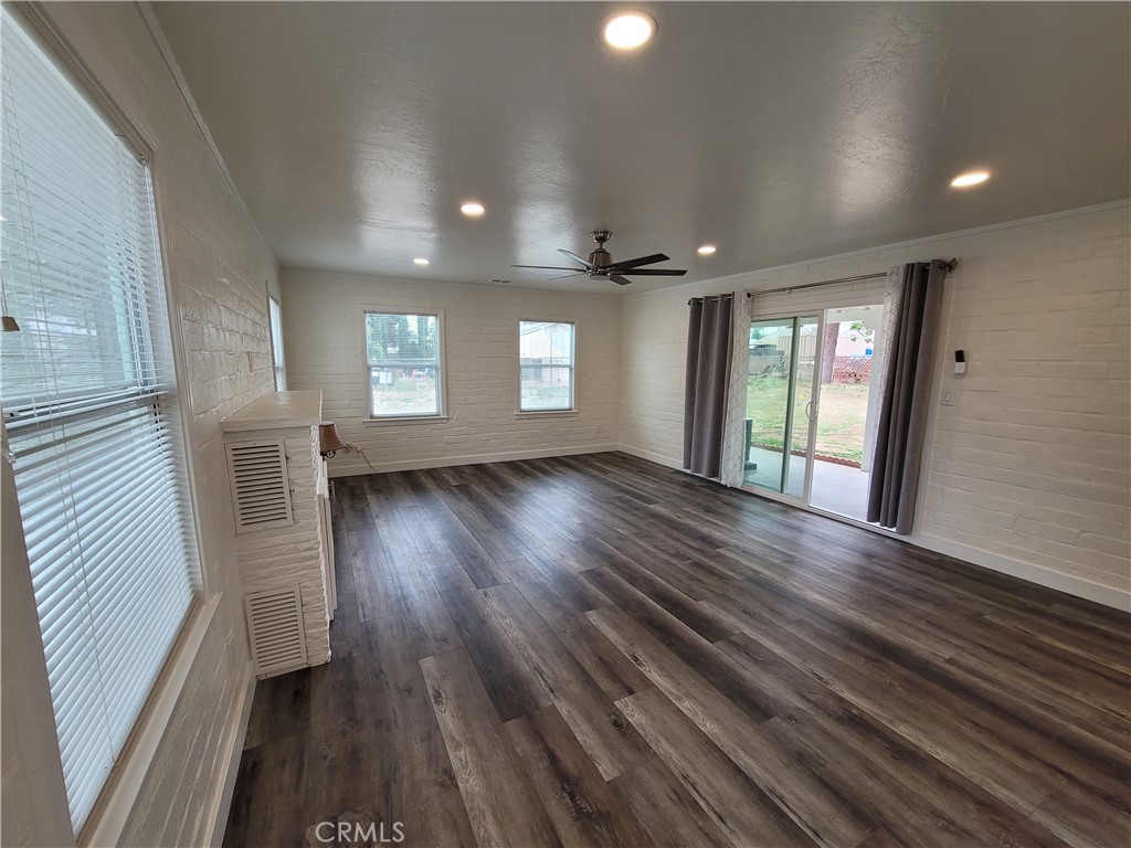 12789 8th Property Photo 5