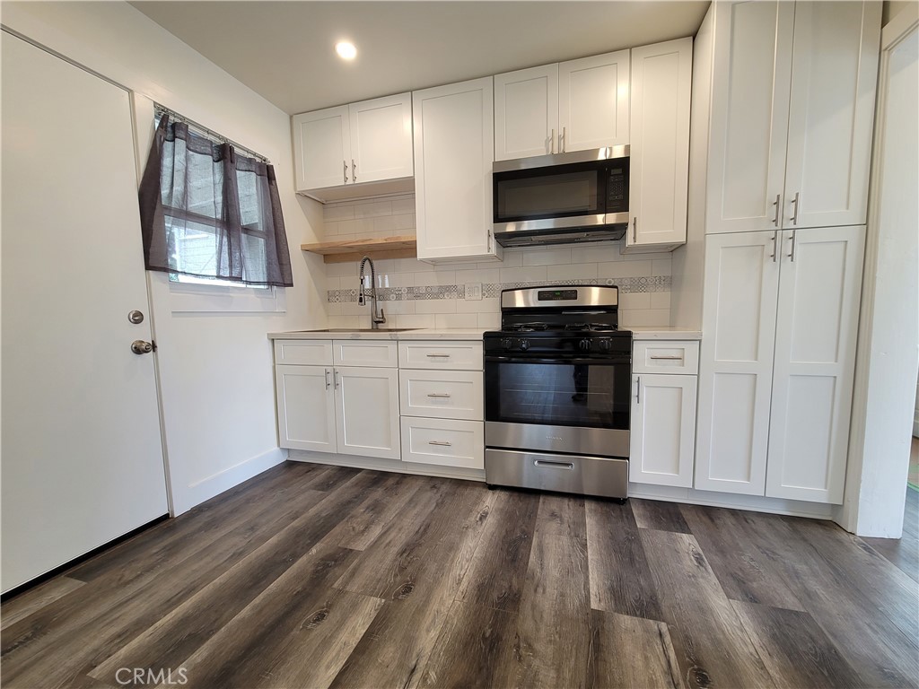 12789 8th Property Photo 6