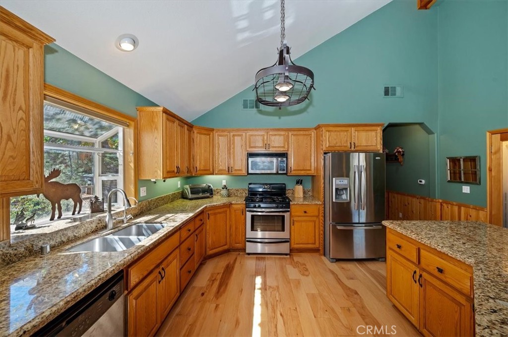 340 Santa Barbara Avenue Property Photo 15