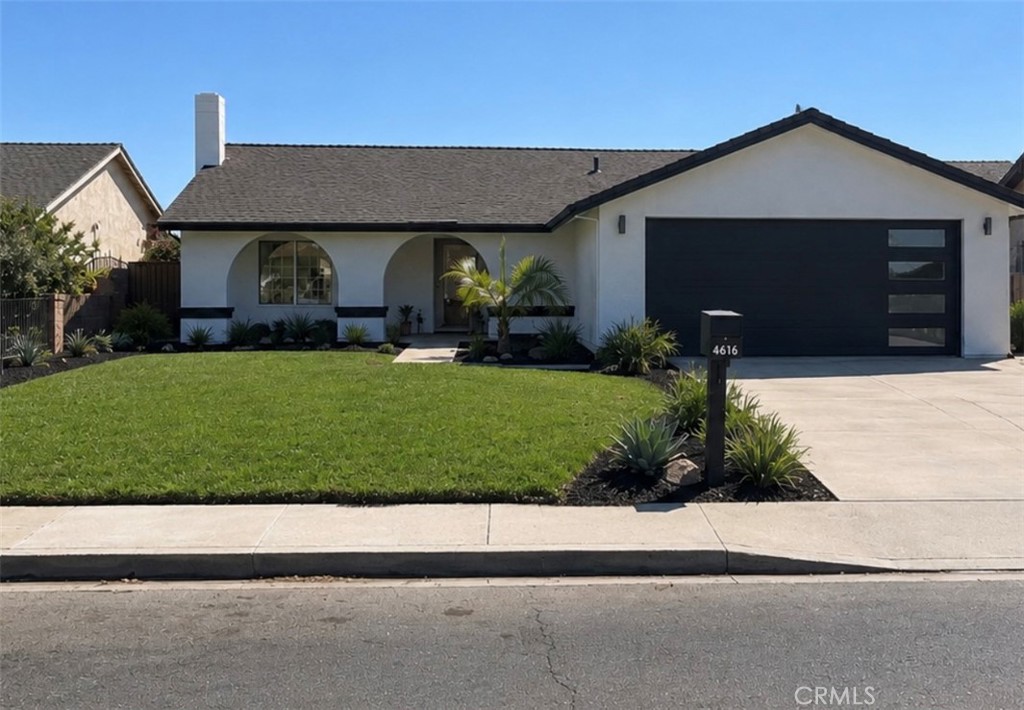 1626 E Tam O Shanter Property Photo 1