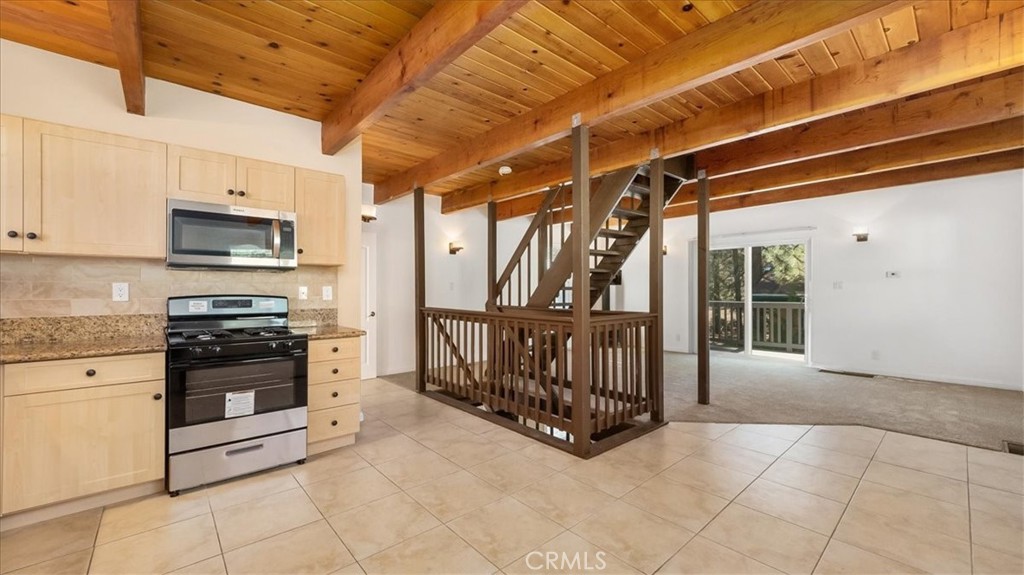 33283 Holcomb Creek Property Photo 17
