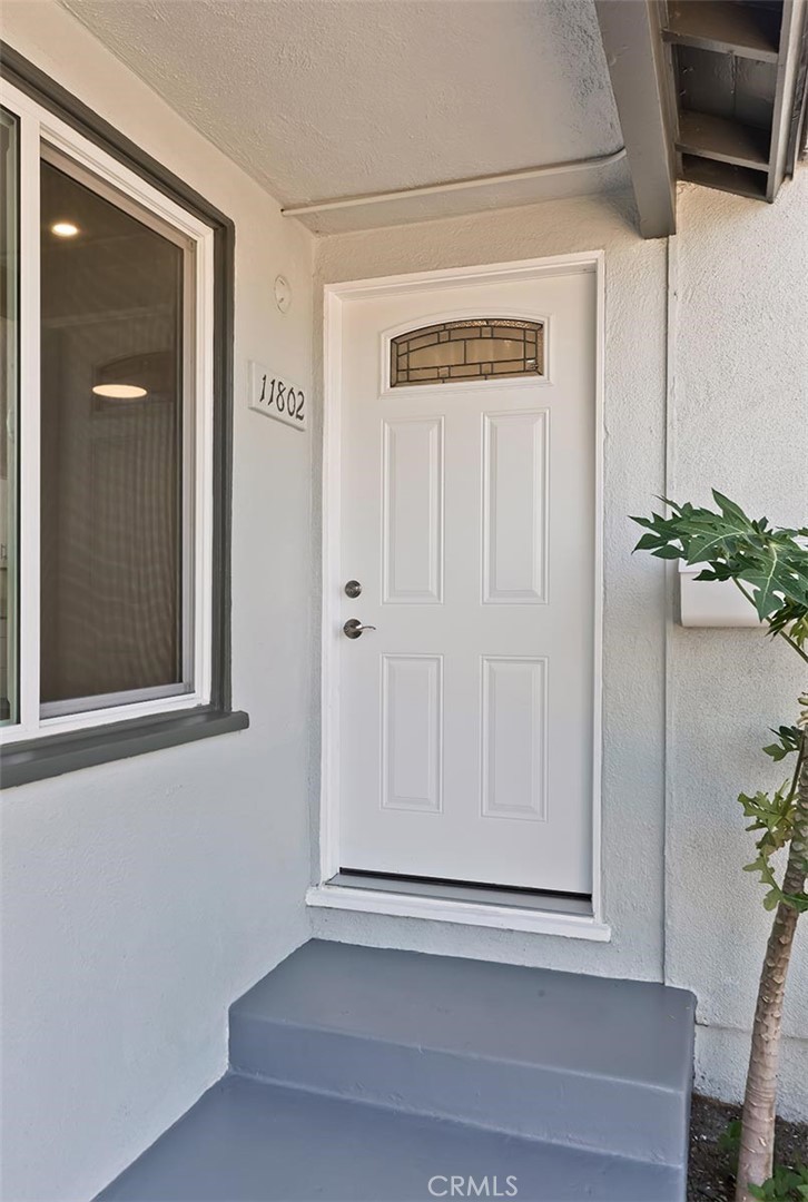 11802 S Van Ness Avenue S Property Photo 6