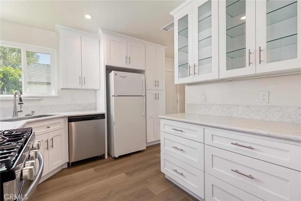 11802 S Van Ness Avenue S Property Photo 14