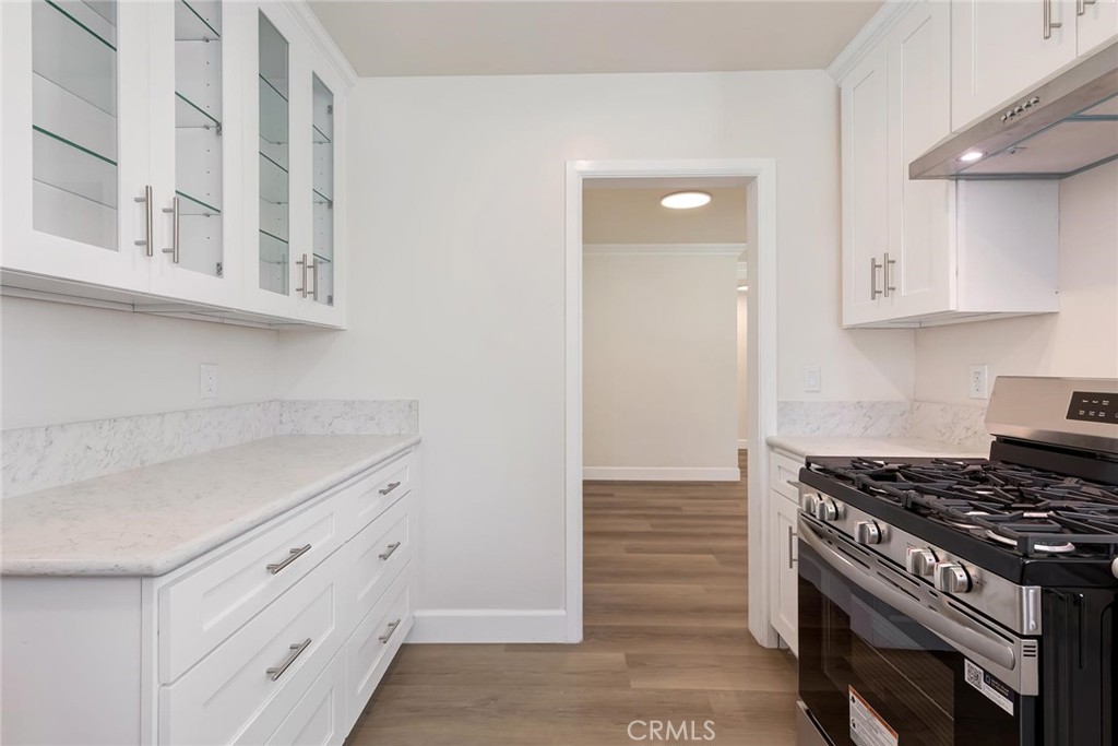 11802 S Van Ness Avenue S Property Photo 16