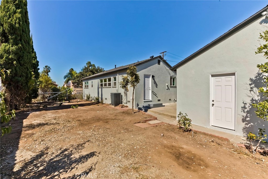 11802 S Van Ness Avenue S Property Photo 19