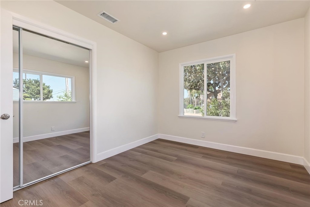 11802 S Van Ness Avenue S Property Photo 23