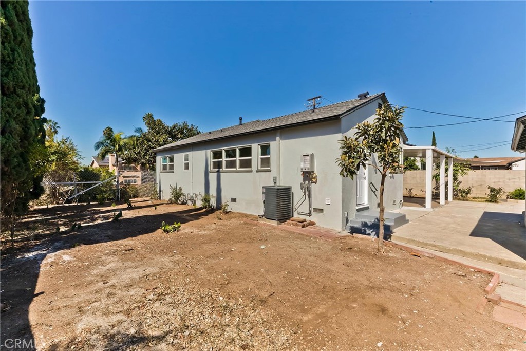 11802 S Van Ness Avenue S Property Photo 31