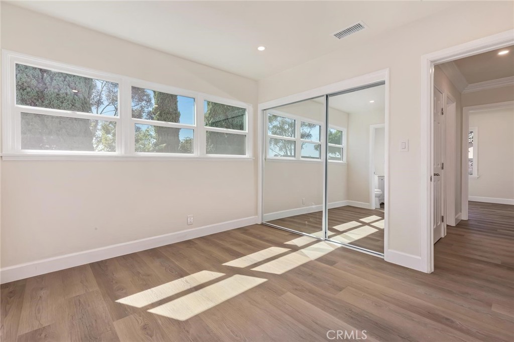11802 S Van Ness Avenue S Property Photo 33