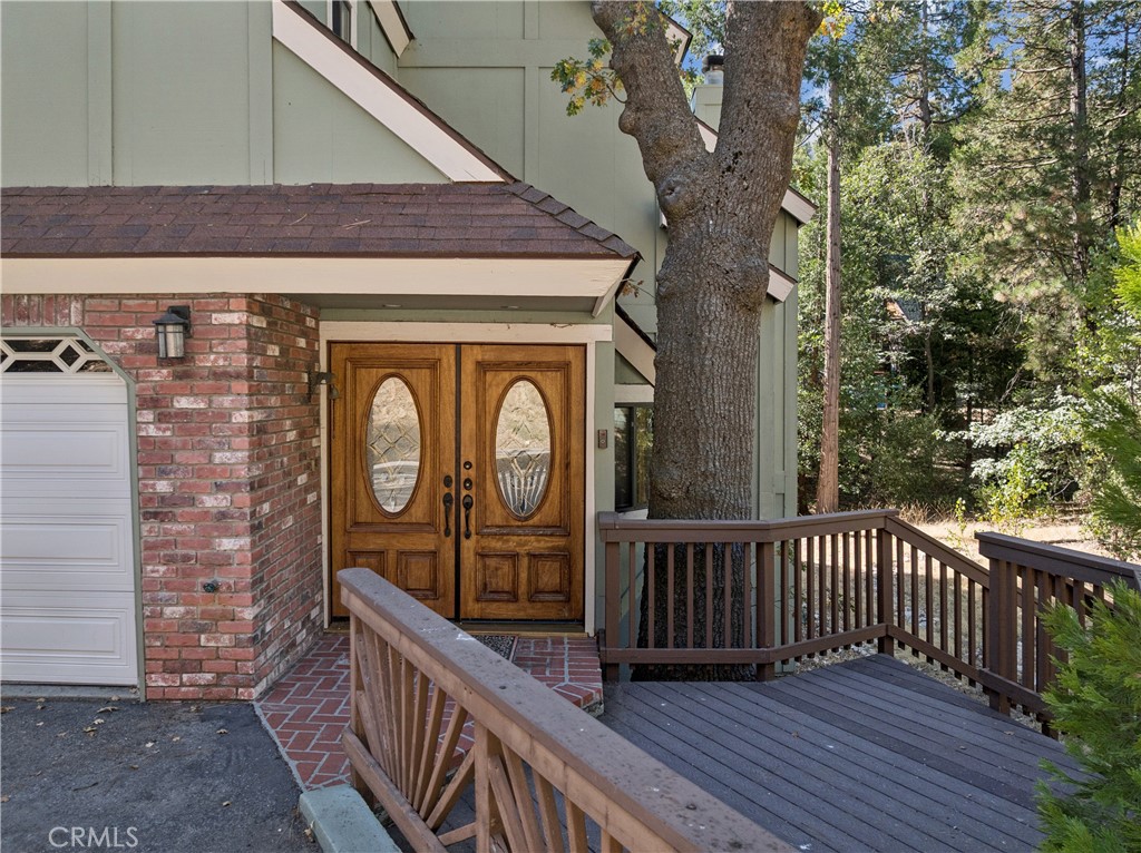 557 Brentwood Property Photo 4