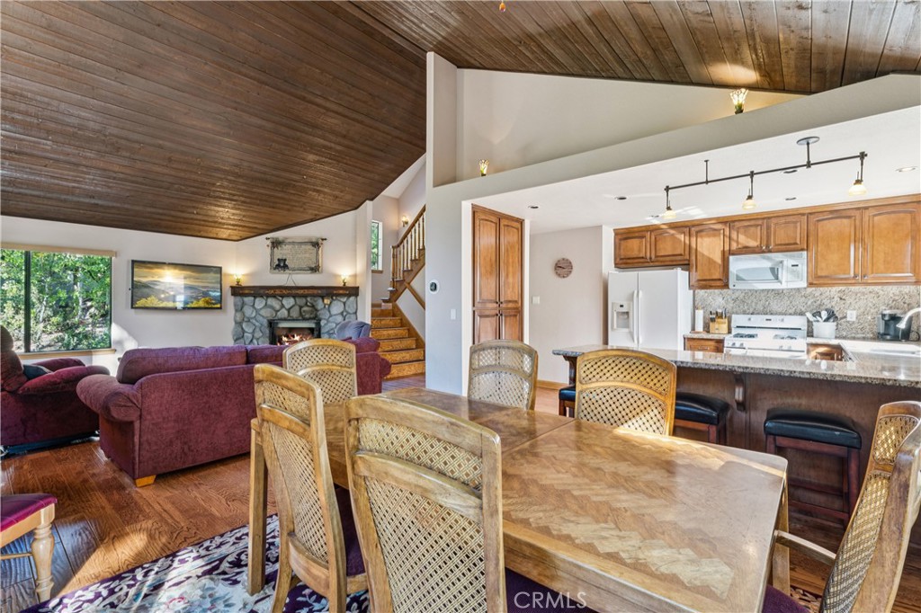 557 Brentwood Property Photo 11