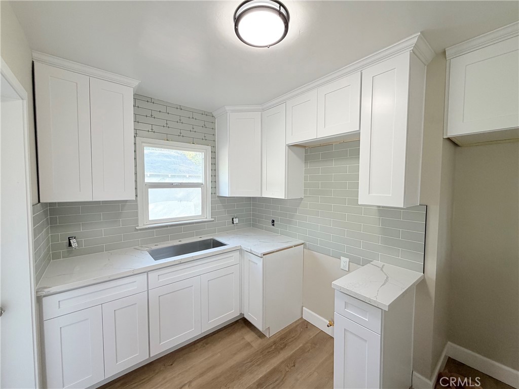 4593 N E Street A Property Photo 4