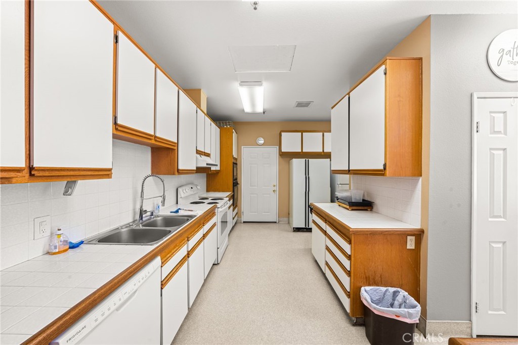 1403 Trinidad Property Photo 34