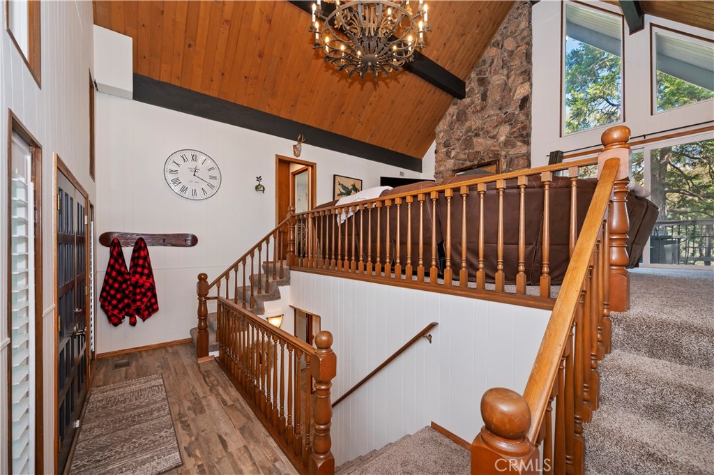230 Shasta Property Photo 4