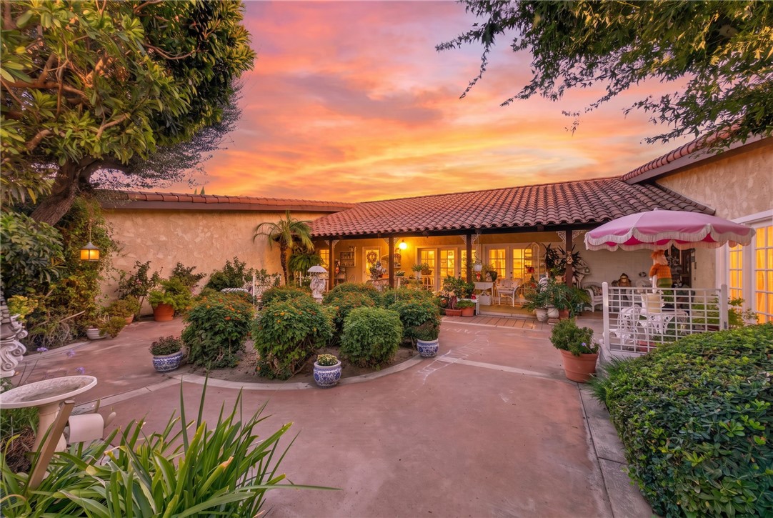 1100 Via Vallarta Property Photo 3