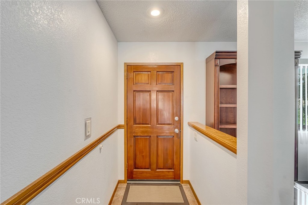17829 Terry Street Property Photo 5